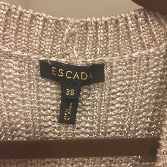 Escada tan cardigan with gold metal sheen, and golden acrylic signature button - Picture 4 of 7